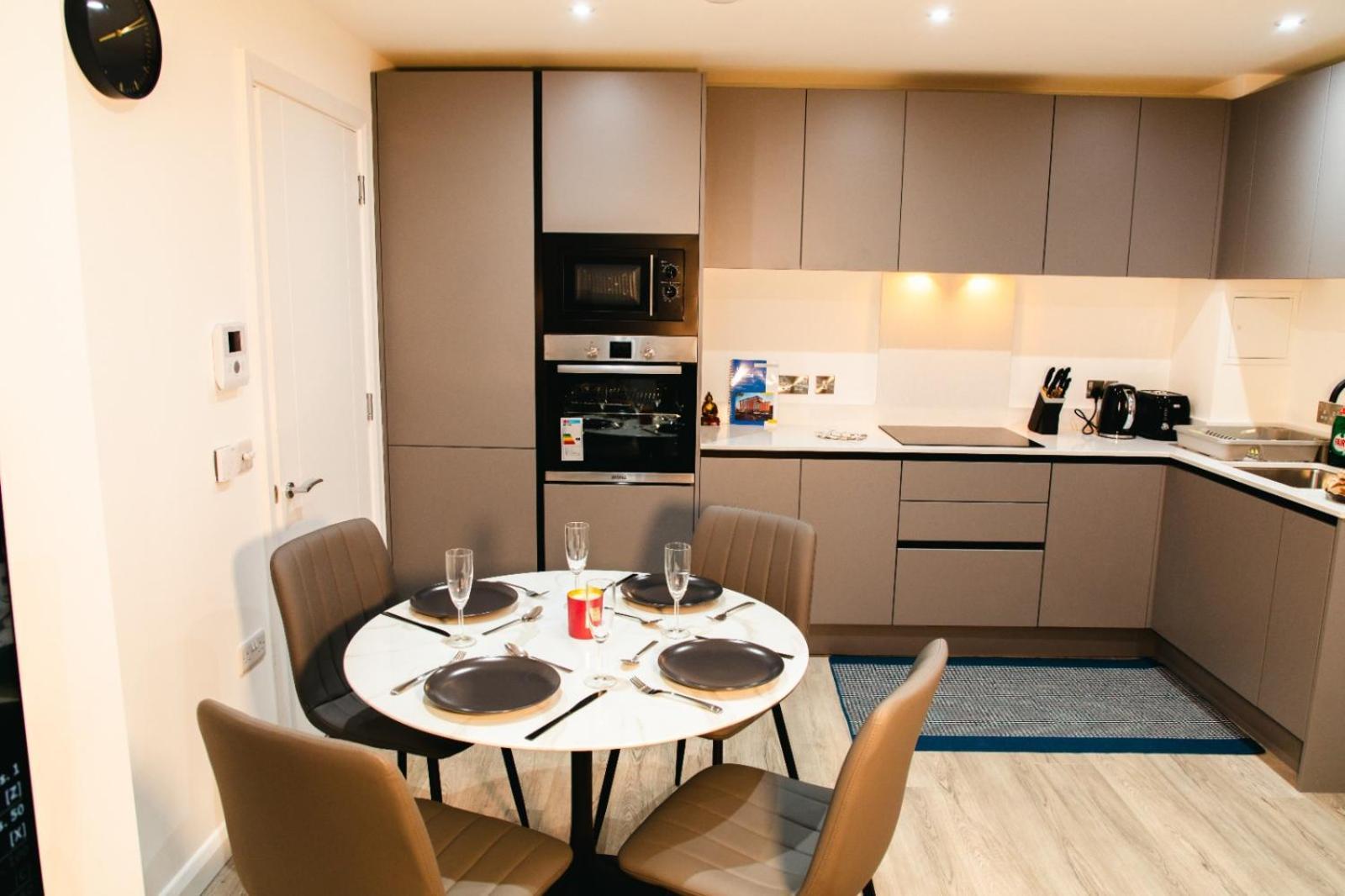 Centre Luxury